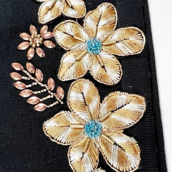 Boston Proper Black Beaded Embroidered Floral V Neck Sweater XS So Soft! - Picture 7 of 14